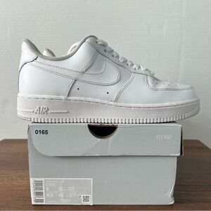 Nike Air Force 1 '07 Triple White Size M8/W9.5